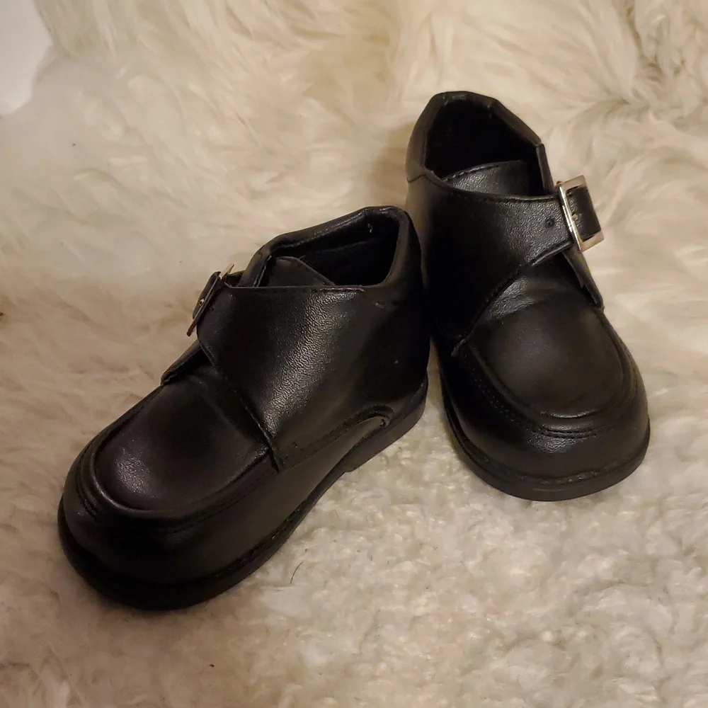 NWT Danuccelli Baby Boys Black Buckle Shoes - Size 4